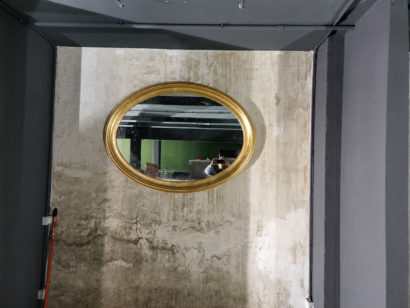 Cornice elaborata